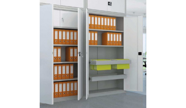 armoire_mtallique_portes_battantes_ouvertes