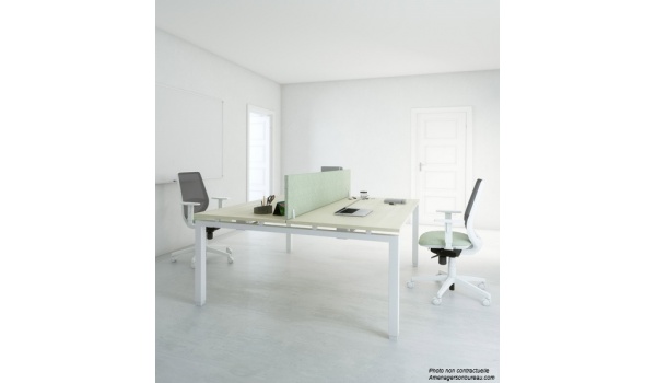 bureau_bench_vis__vis_avec_cloisonnette_de_sparation-deco