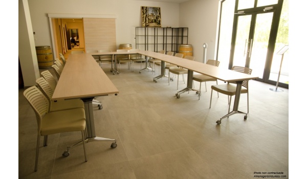 salle_de_sminaire_table_basculante