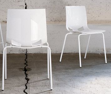 Chaise polyvalente polypropylène brillant DONFO