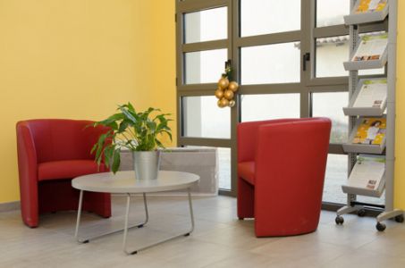 Fauteuil accueil Club enveloppant