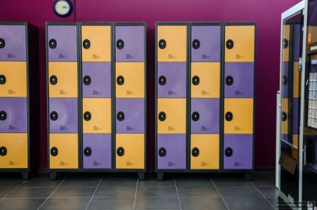 Vestiaires métalliques multicasiers